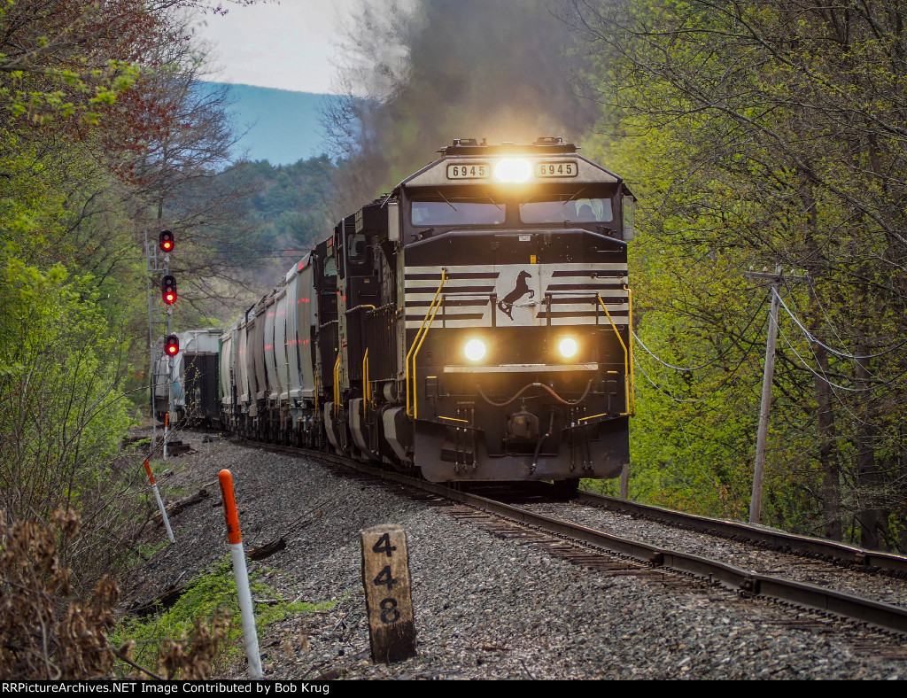 11R accelerating westbound out of Eagle Bridge passes mile post 448 